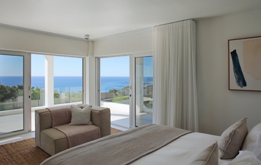 To Let 8 Bedroom Property for Rent in Bakoven Western Cape